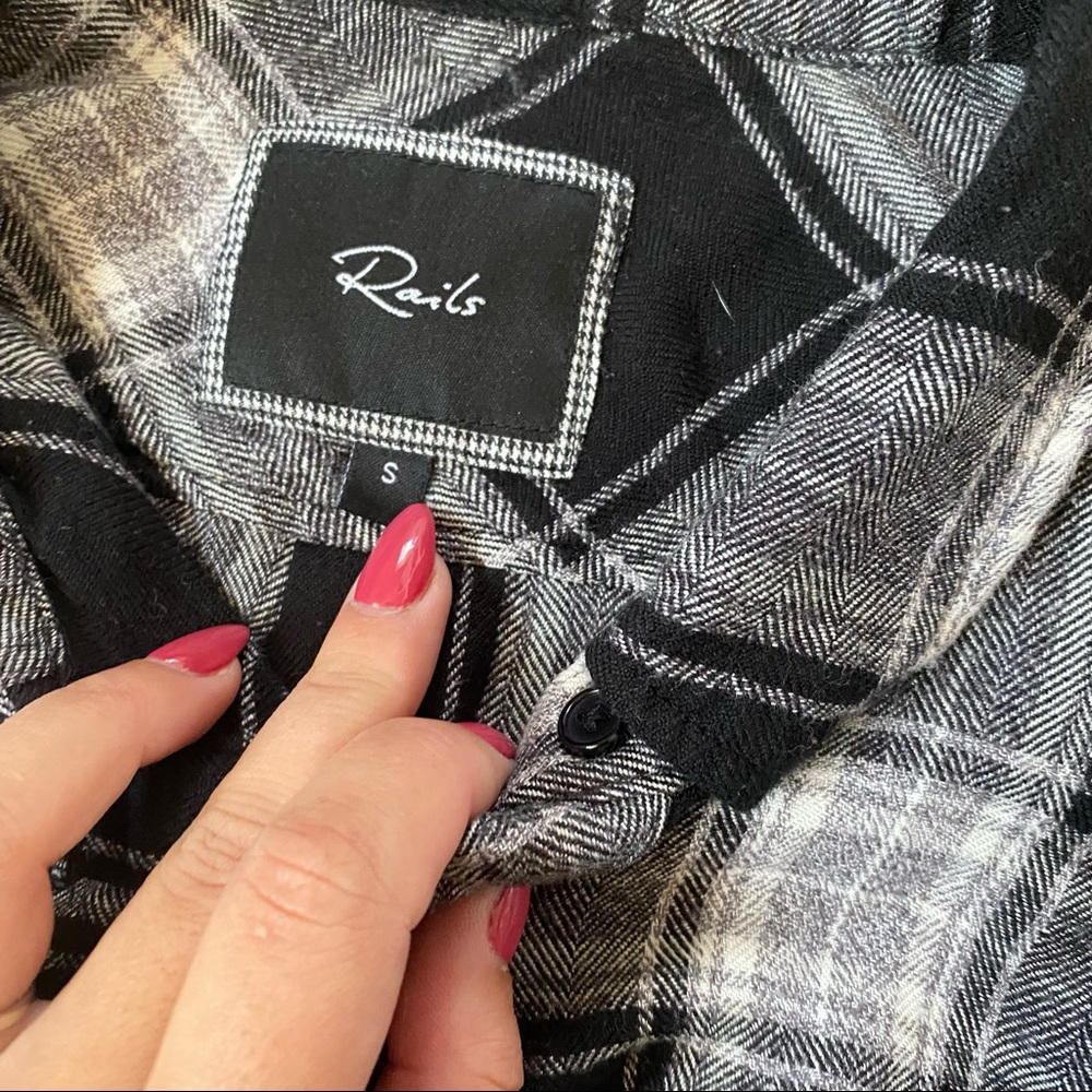Rails Rayon Button Down Shirt - Picture 3 of 4
